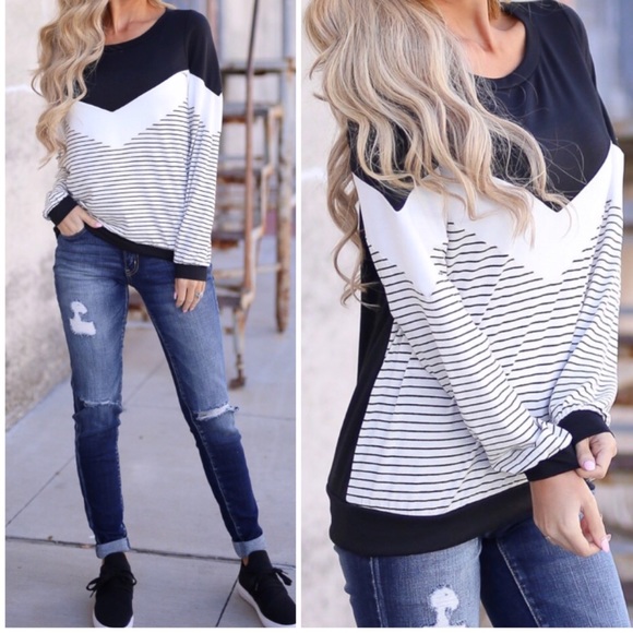 Tops - Striped Chevron Black & White Long Sleeve Top
